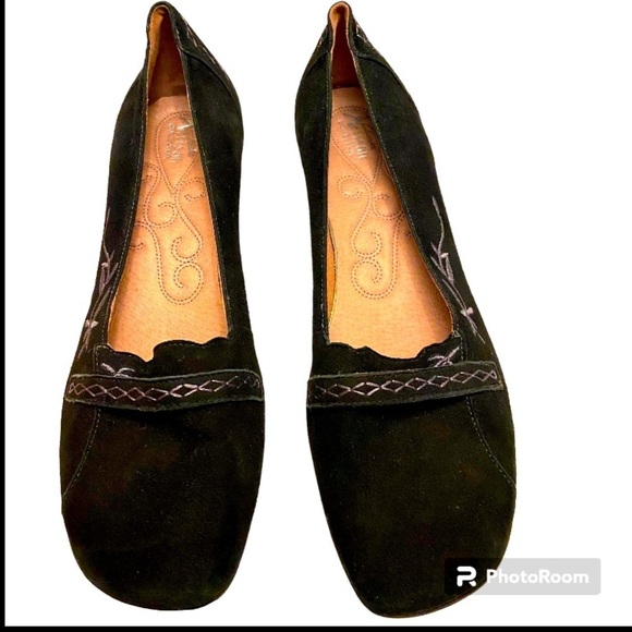 Clarks Artisan Collection Genuine Black Embroidery Suede Wedge Heels Shoes - Picture 3 of 10